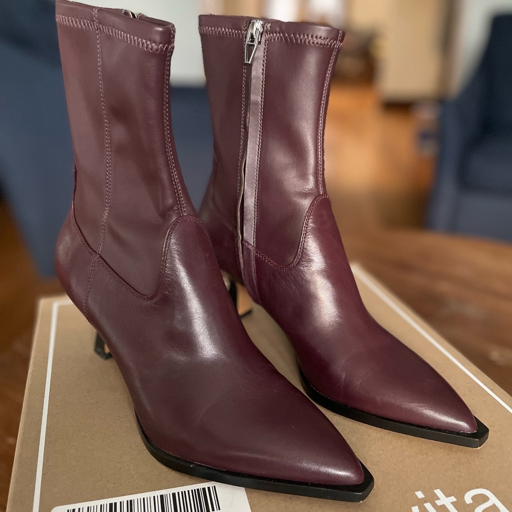 Size 7 Dolce Vita Arya Boots in Wine Leather